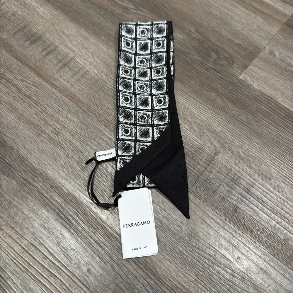Salvatore Ferragamo Etched Logo Print Silk Bandeau Scarf Twilly in Black White - Picture 6 of 13